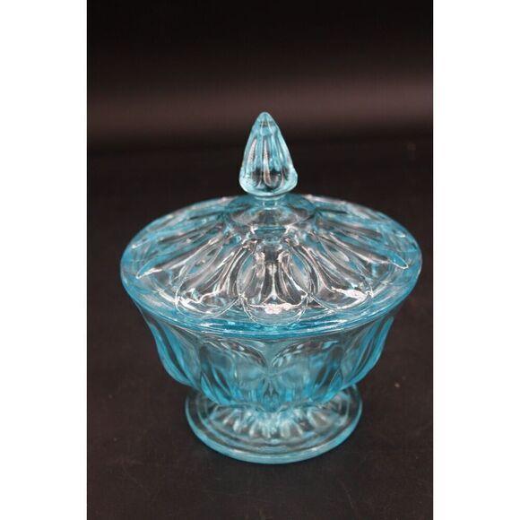 Vintage Anchor Hocking "Fairfield" Pattern Light Blue Lidded Candy Dish - Picture 2 of 9